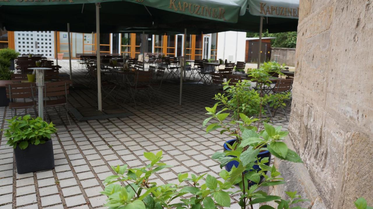 Gasthof Zur Post Neunkirchen am Brand Exterior photo