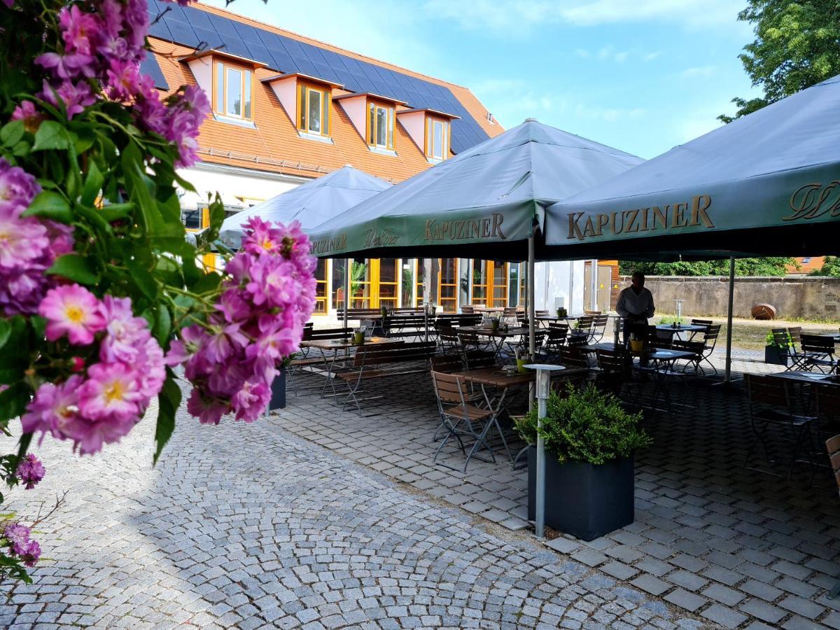 Gasthof Zur Post Neunkirchen am Brand Exterior photo