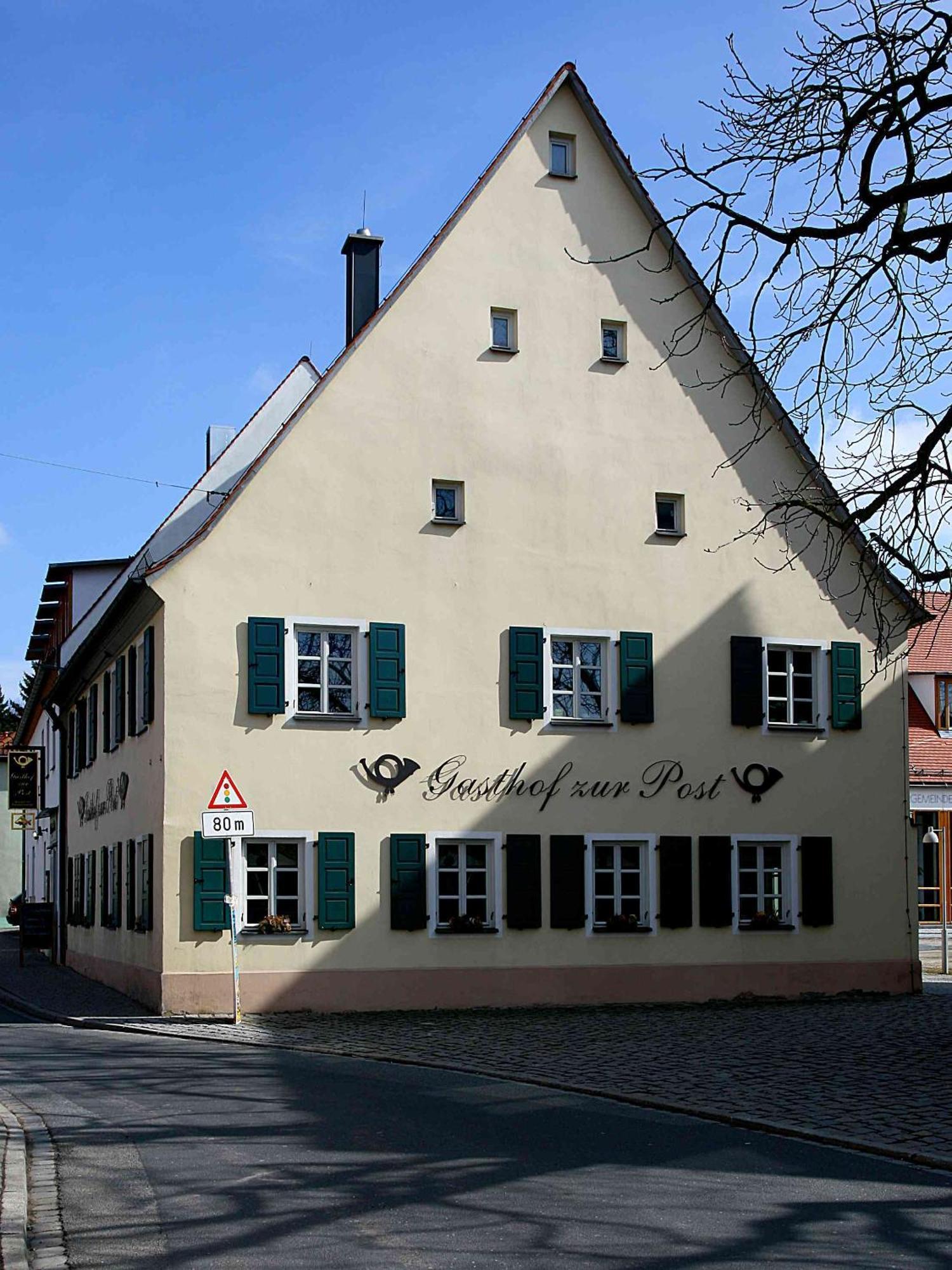 Gasthof Zur Post Neunkirchen am Brand Exterior photo